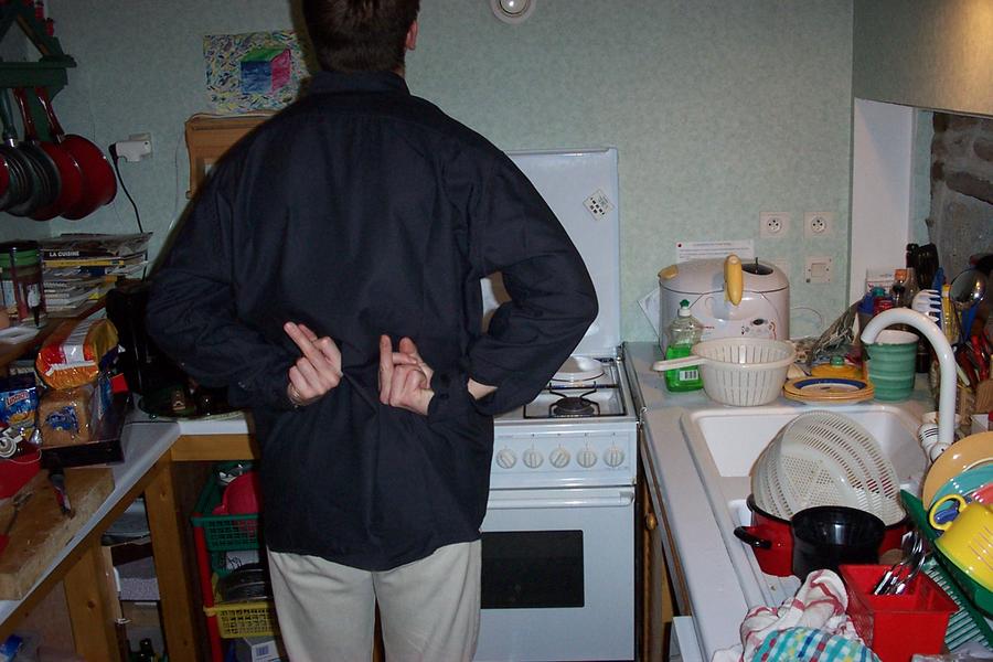 http://henrisson.net/photos/2002/20020103/high/13_le_cuisto_emmerde_le_photographe.jpg