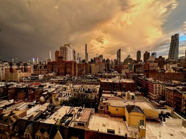 Fin de journée orageuse
— New York, Sept. 2023